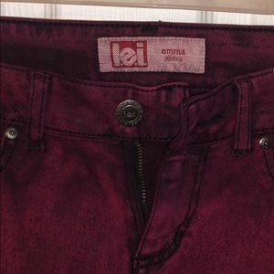 Maroon lei jegging size 9
